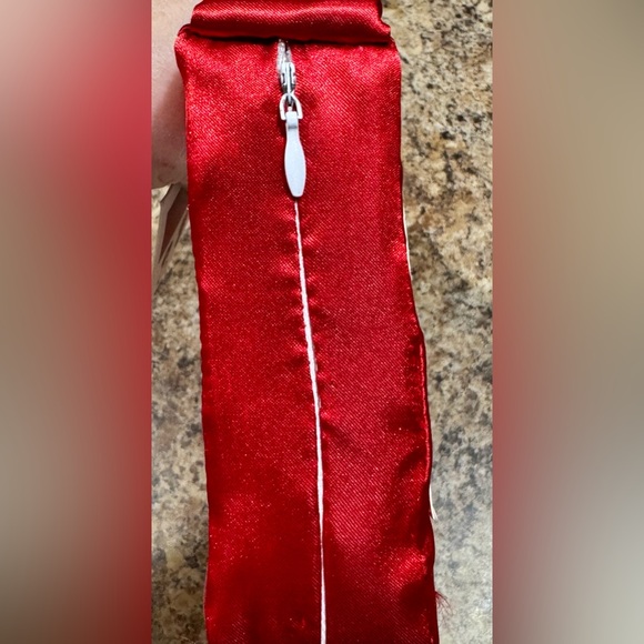 THE BEAUTY COMPANY 4 PIECE SATIN SLEEP SET NIB - Picture 6 of 7